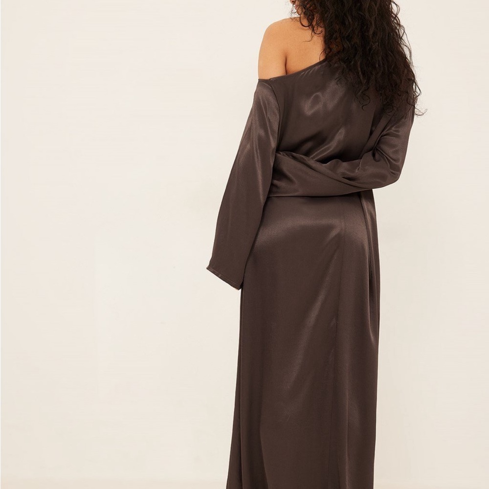 Loose satin Dress-Brown - Picture 2 of 6